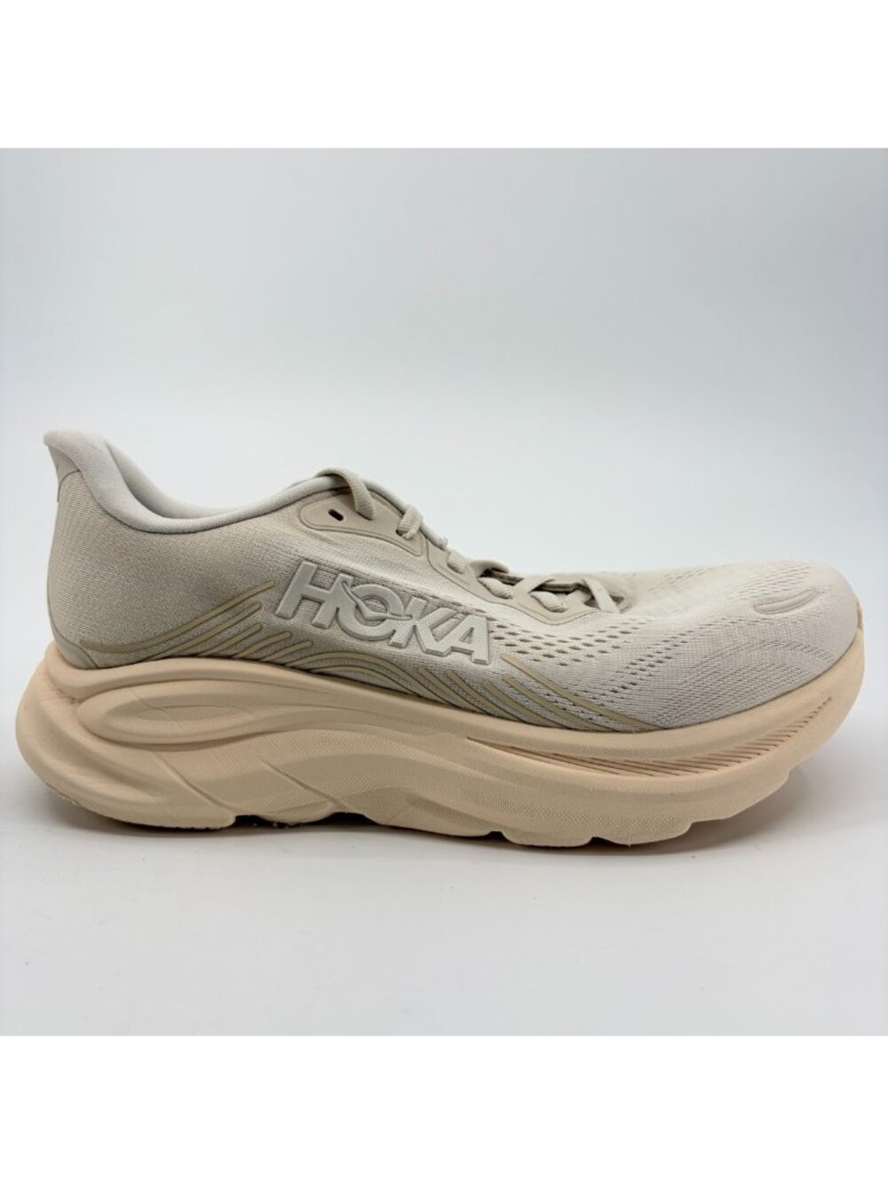 Hoka One One Clifton 11 Womens Size 7.5D Cream Athletic Running Shoes Sneakers